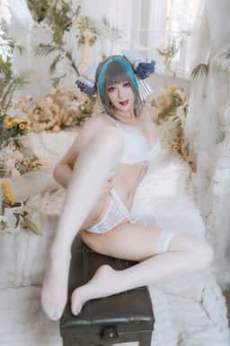 33